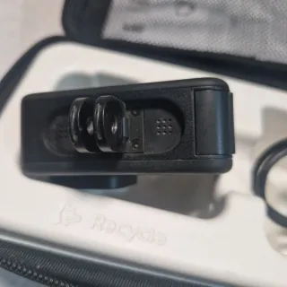 GoPro Hero 10 Black, due batterie + kit sport