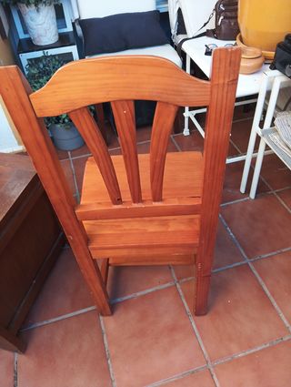 Una Silla de salón madera provenzal