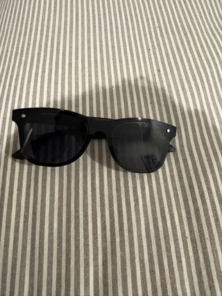 Gafas de sol negras