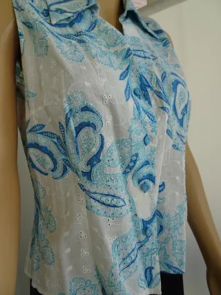 Blusa Imagine azul y blanca