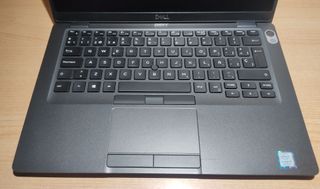 Portátil Dell Latitude 5400. FULLHD 32 GB RAM, SSD