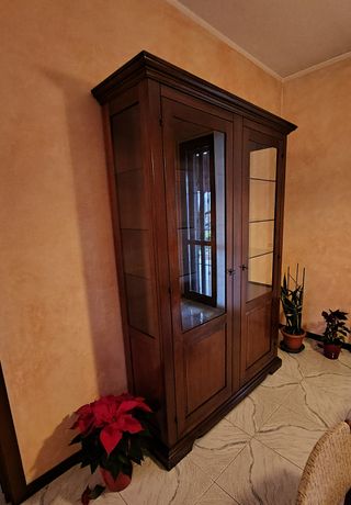 Vetrina classica legno massello noce