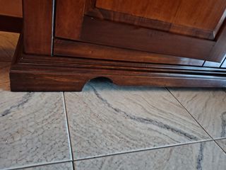 Vetrina classica legno massello noce