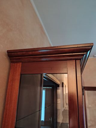 Vetrina classica legno massello noce
