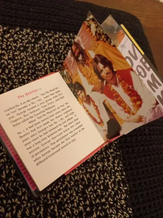 The Beatles - MINI GIFT BOOK -  1993