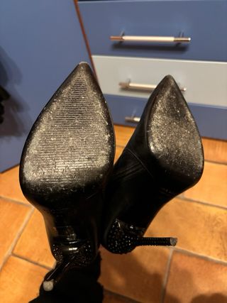 Stivaletti Noto con tacco e brillantini