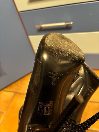 Stivaletti Noto con tacco e brillantini