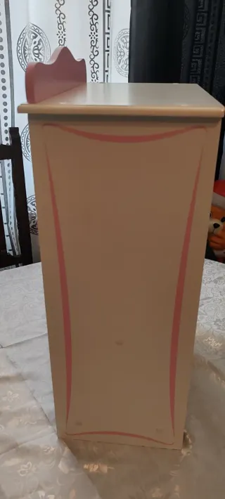 Armario para muñecas