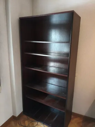 Mobiliario de oficina madera y metal