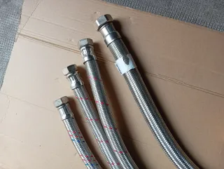 Latiguillos 1"y 1½"pulgadas flexibles