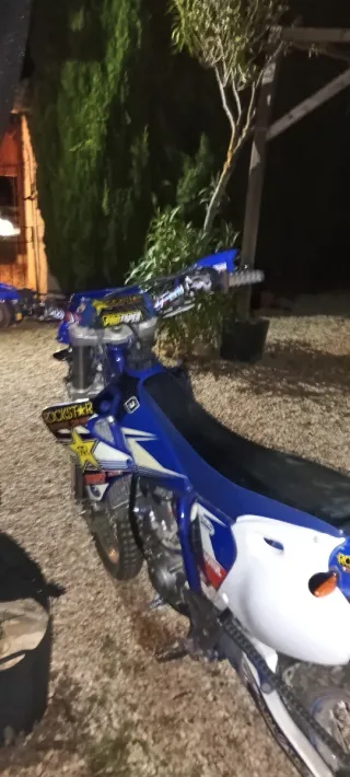 Yamaha YZ-425f Moto de Cross