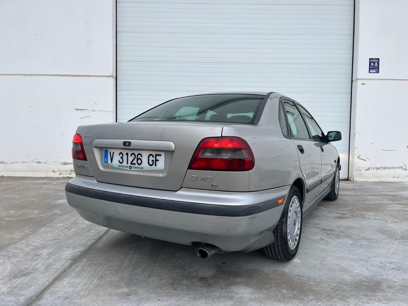 Volvo S40 1998 - foto 1