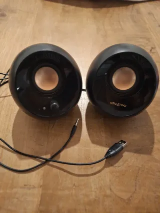 Altavoces Creative Negros