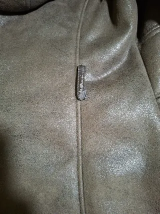 Cazadora polipiel mujer marrón y gris