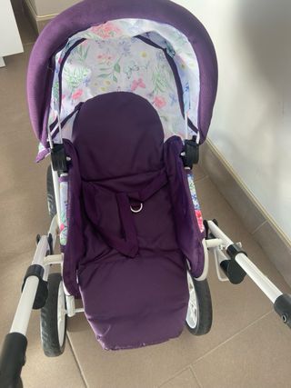 Cochecito de muñecas