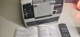 Proiettore Eiki LC-120 VHS videoregistratore combi