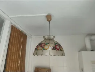 Lámpara colgante con frutas