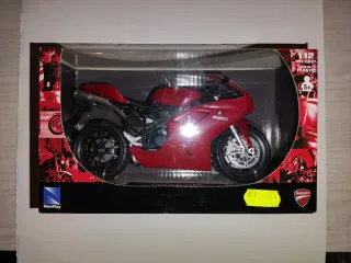 Ducati 1198 Modelo Colección 1:12 newray