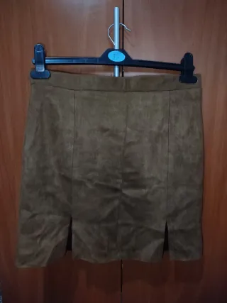 Falda marrón de gamuza