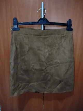 Falda marrón de gamuza