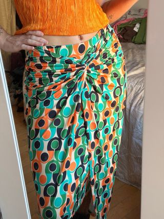 Falda M Stradivarius desigual style