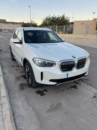 BMW iX3 2021