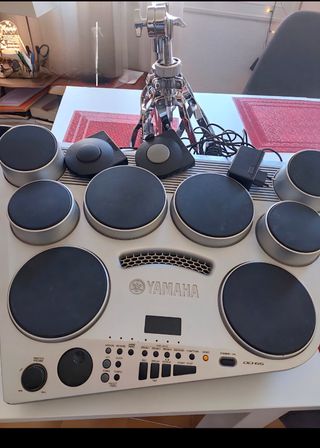 Batería Electrónica Yamaha DD-65 con Pedales