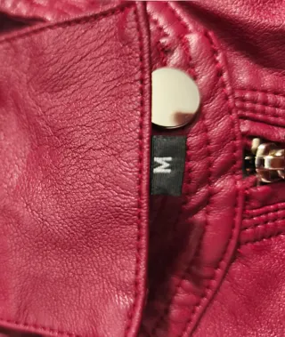 Chaqueta diseño mujer color burdeo