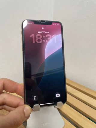 iPhone 11 Pro Max dorado