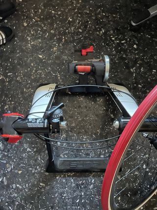 Rodillo Elite para bici de carretera