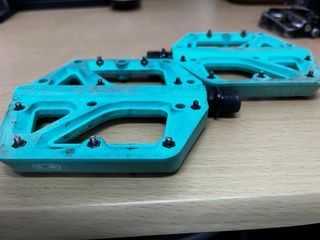 Pedales CRANKBROTHERS Stamp 1 Turquesa