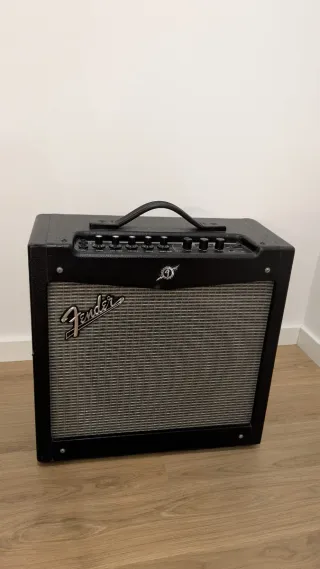 Amplificador Fender Preto/Prata