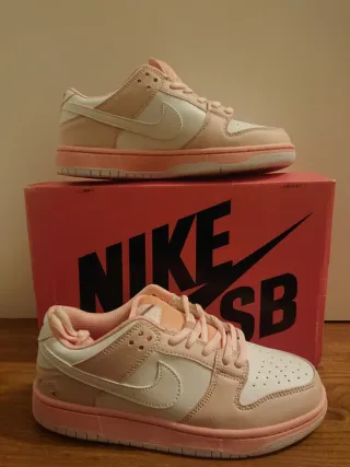 Nike SB Dunk Low Pink Pigeon
