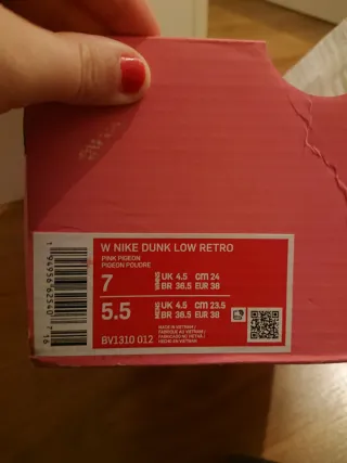 Nike SB Dunk Low Pink Pigeon