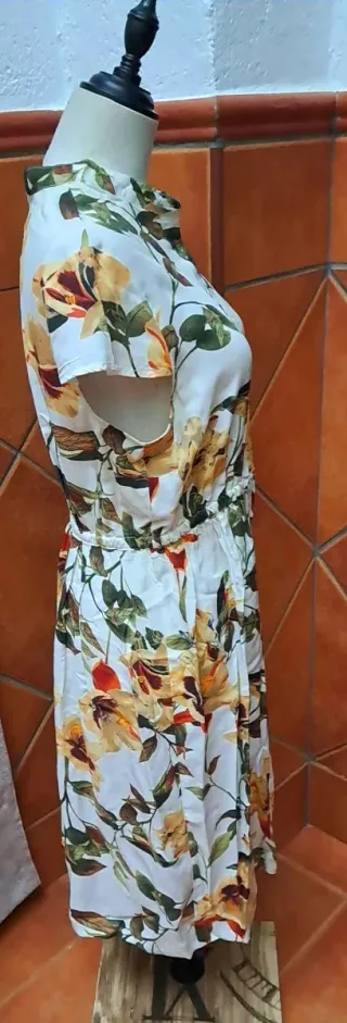 Vestido blanco estampado flores