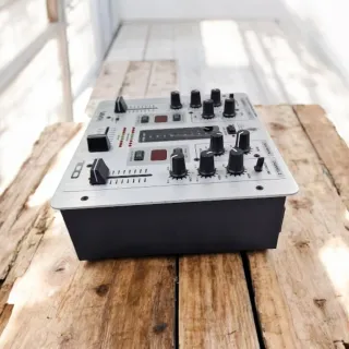 Mezclador DJ Behringer DX100 Pro