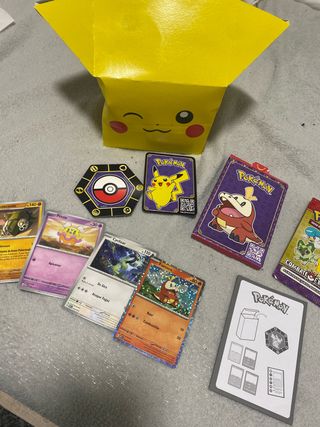 Caja Pokémon McDonald's con cartas