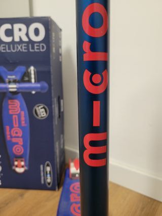 Patinete Micro Maxi Deluxe LED 3 ruedas