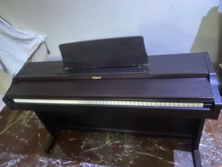 Piano Roland en muy buenas condiciones