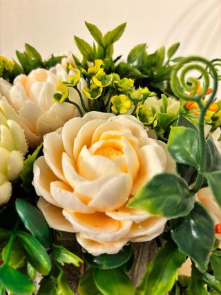 Cesto fiori in saponetta scolpiti a mano