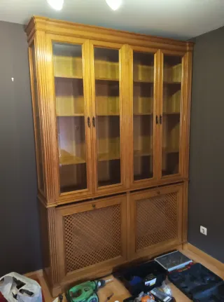 Vitrina doble con cubreradiador