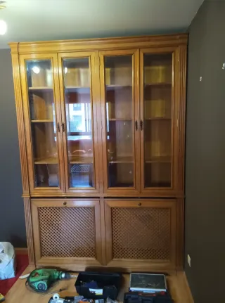 Vitrina doble con cubreradiador