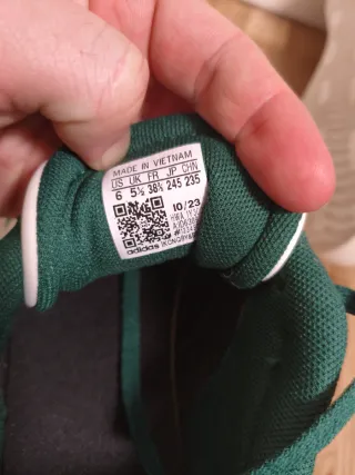 Zapatillas Adidas Verdes y Blancas Nuevas