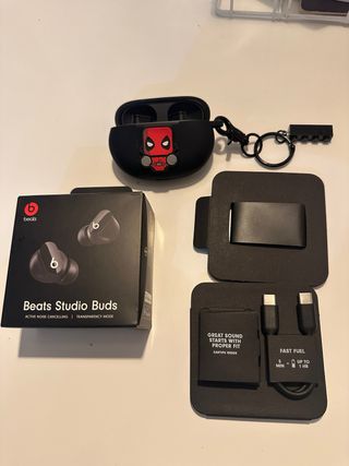 Beats Studio Buds Negro - Como Nuevo.