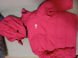 Chaqueta de plumas rosa The North Face