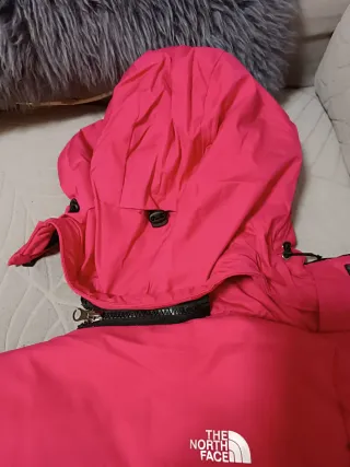 Chaqueta de plumas rosa The North Face