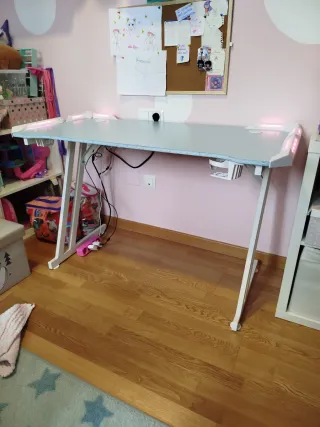 Mesa  escritorio Gaming azul con led