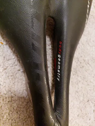 Sillín Specialized Body Geometry 143