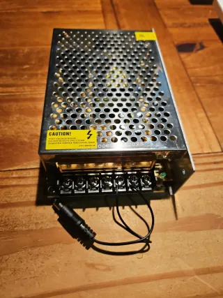 Fuente Alimentación conmutada 12V 100W