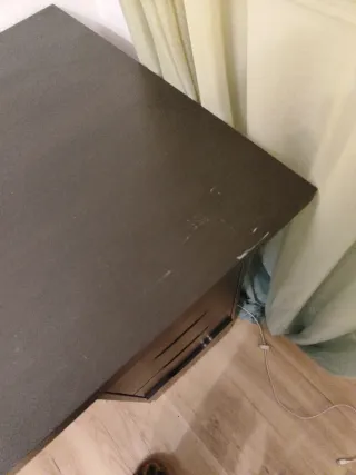 Escritorio con cajoneras negro y plateado